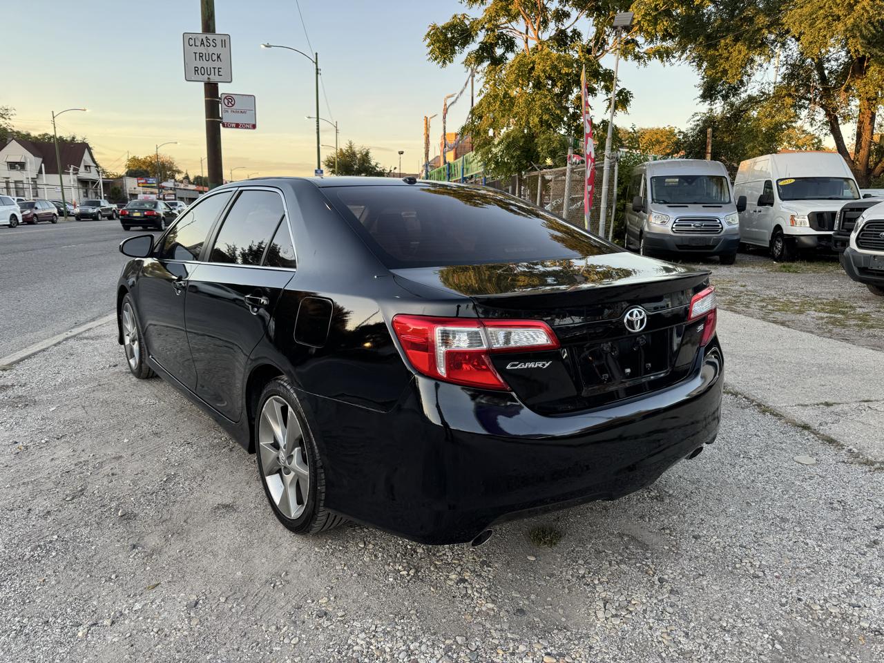 Toyota Camry XLE V6 2014