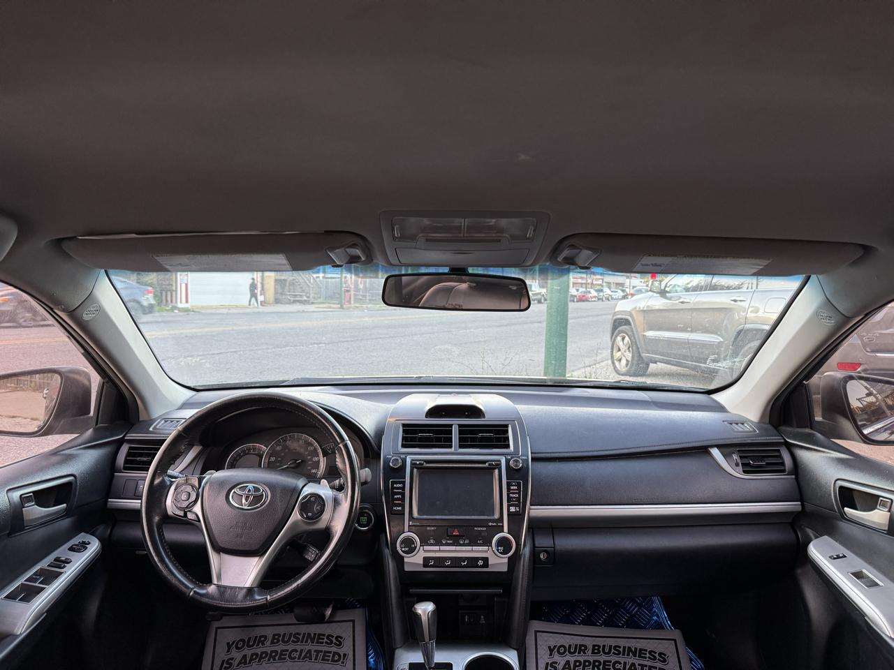 Toyota Camry XLE V6 2014