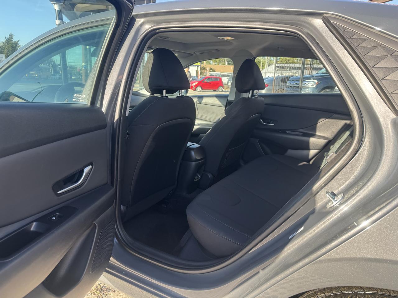 Hyundai Elantra SEL Convenience 2025