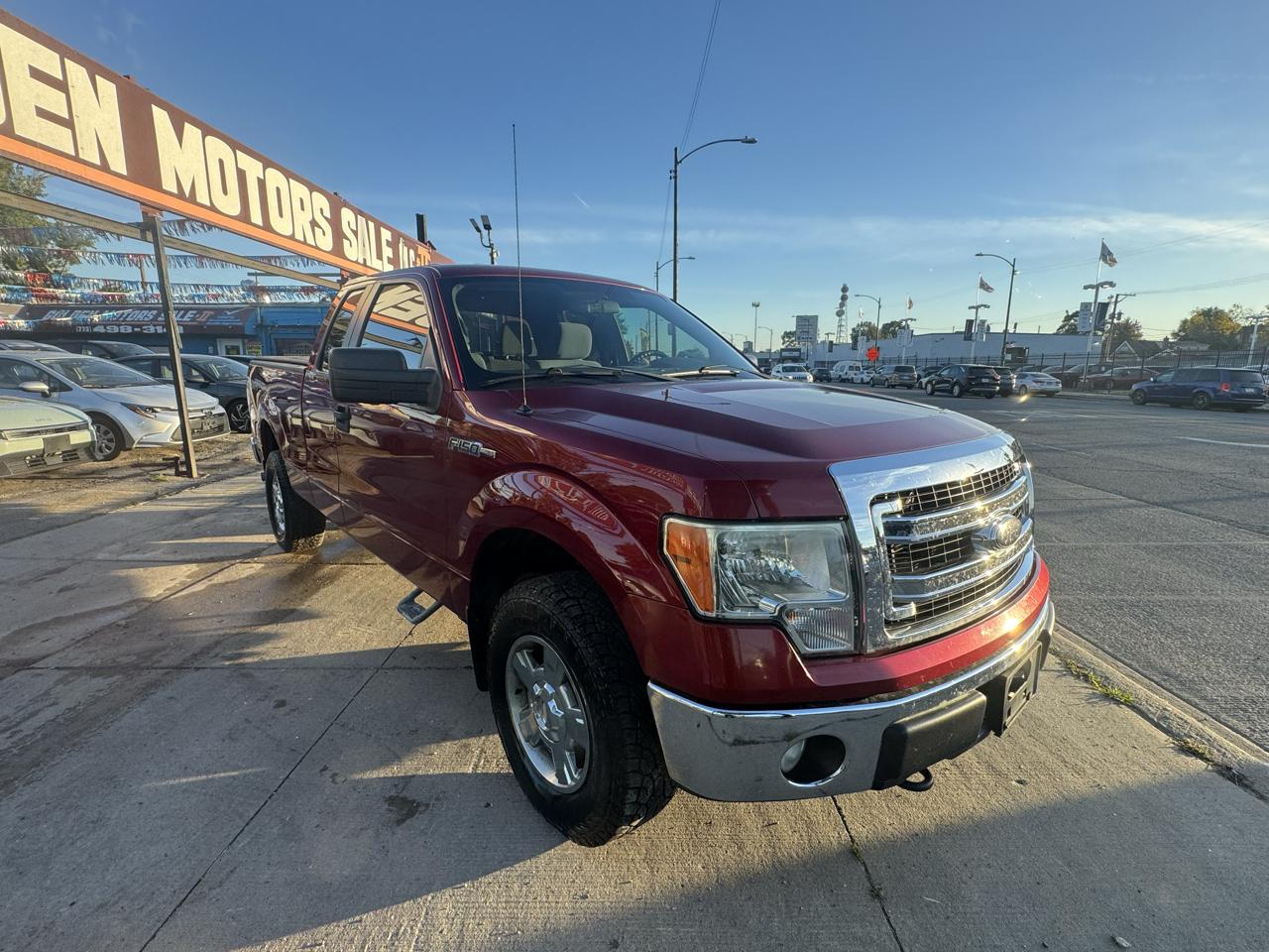 Ford F-150 XLT SuperCab 8-ft. Bed 4WD 2013