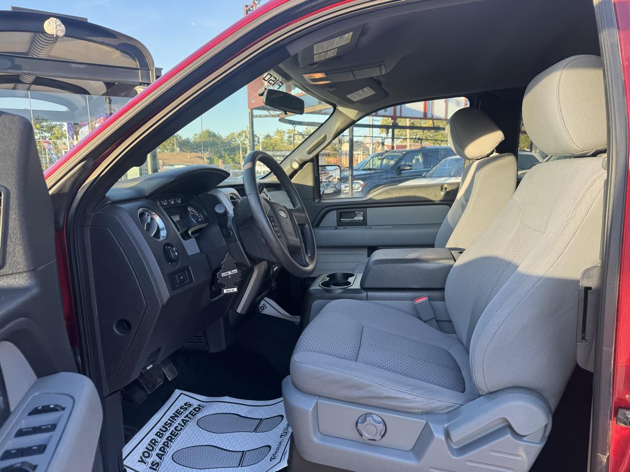 Ford F-150 XLT SuperCab 8-ft. Bed 4WD 2013