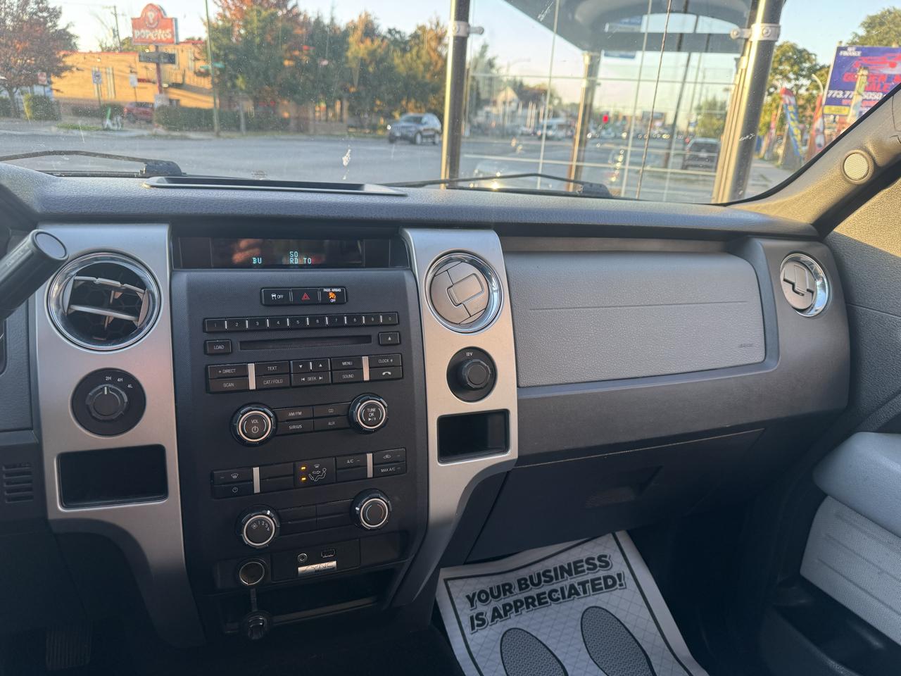 Ford F-150 XLT SuperCab 8-ft. Bed 4WD 2013
