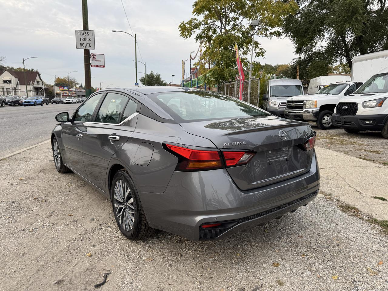 Nissan Altima 2.5 SV 2025