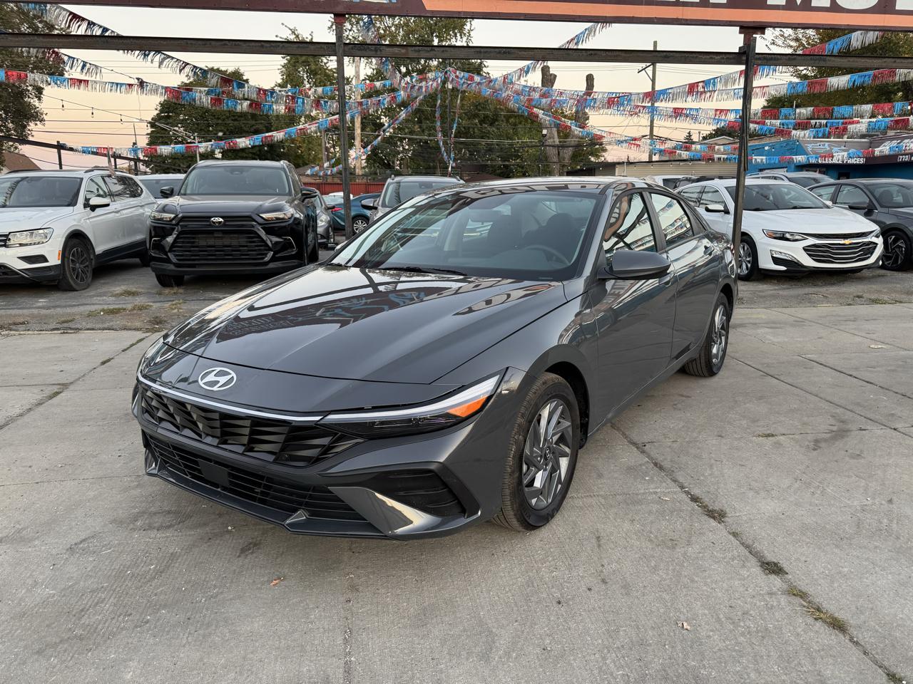 Hyundai Elantra Hybrid Blue 2026