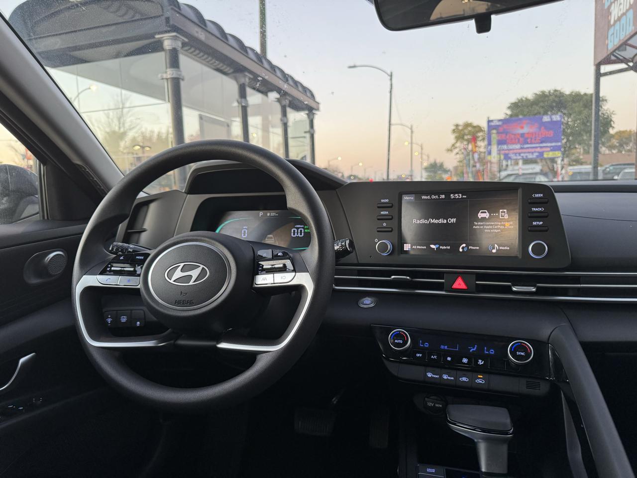 Hyundai Elantra Hybrid Blue 2026