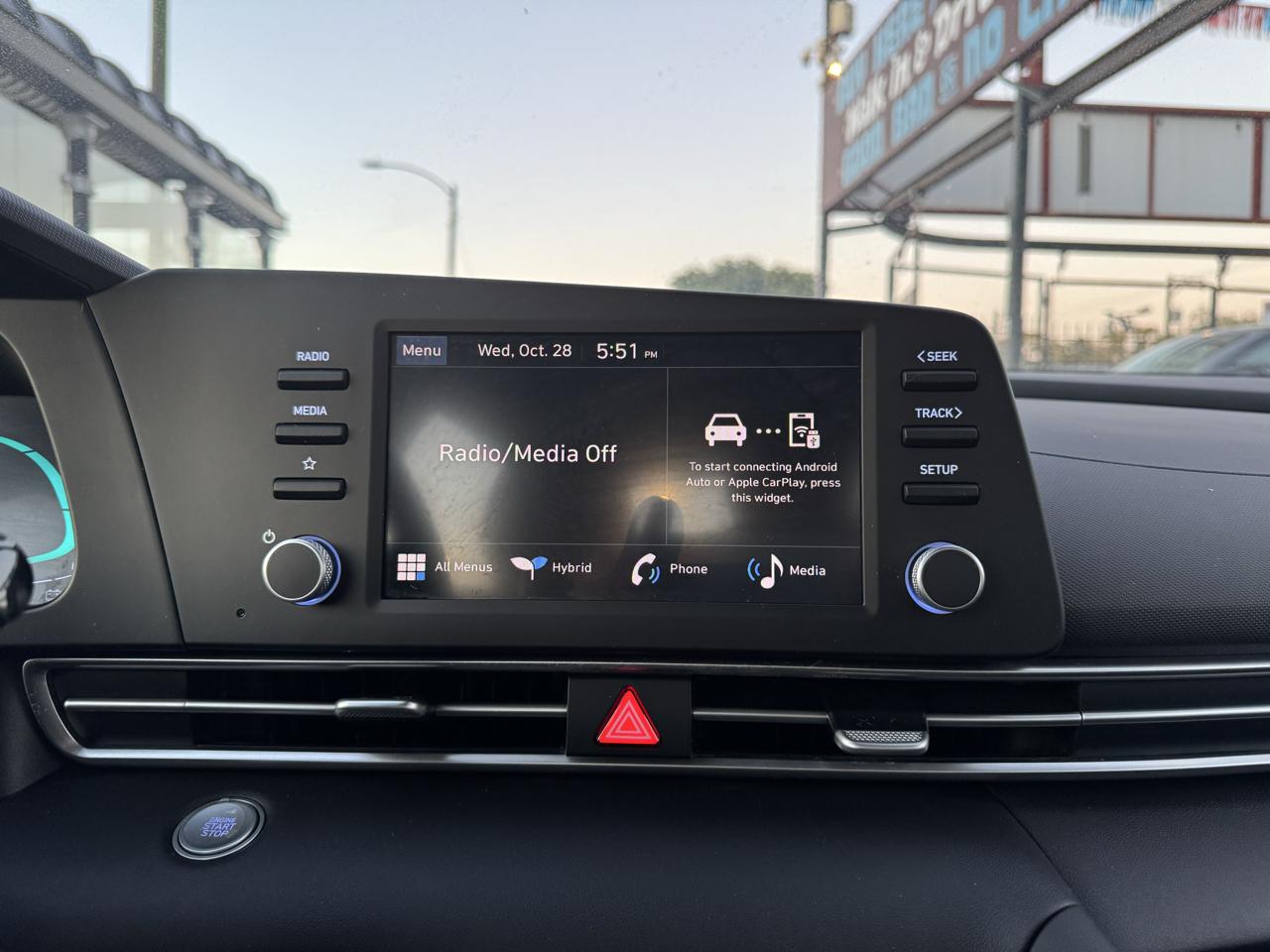 Hyundai Elantra Hybrid Blue 2026