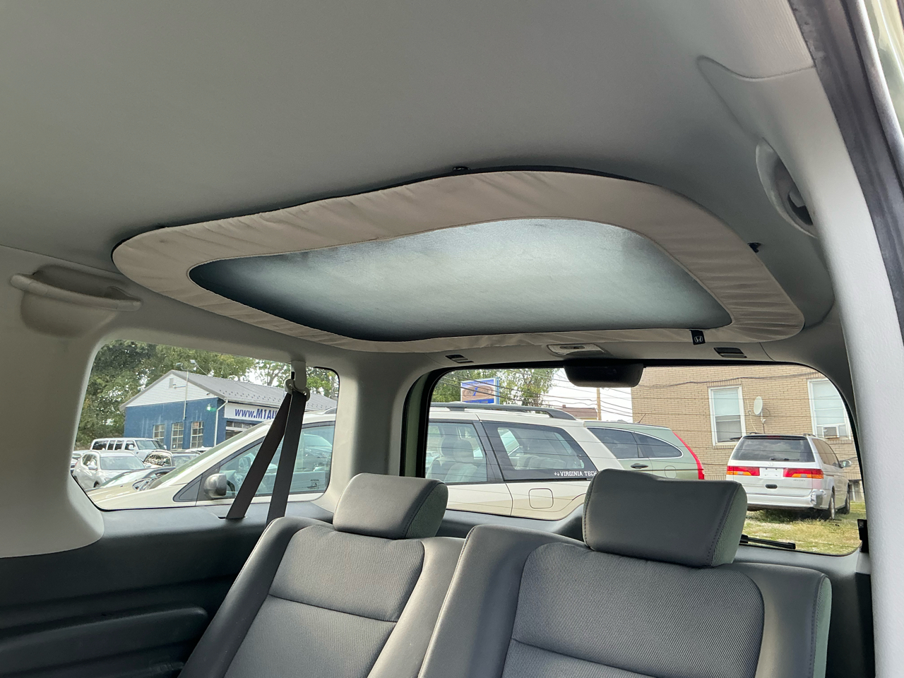 Honda Element EX 4WD AT w/ Front Side Airbags 2003 Honda Element EX 4WD AT w/ Front Side Airbags 2003