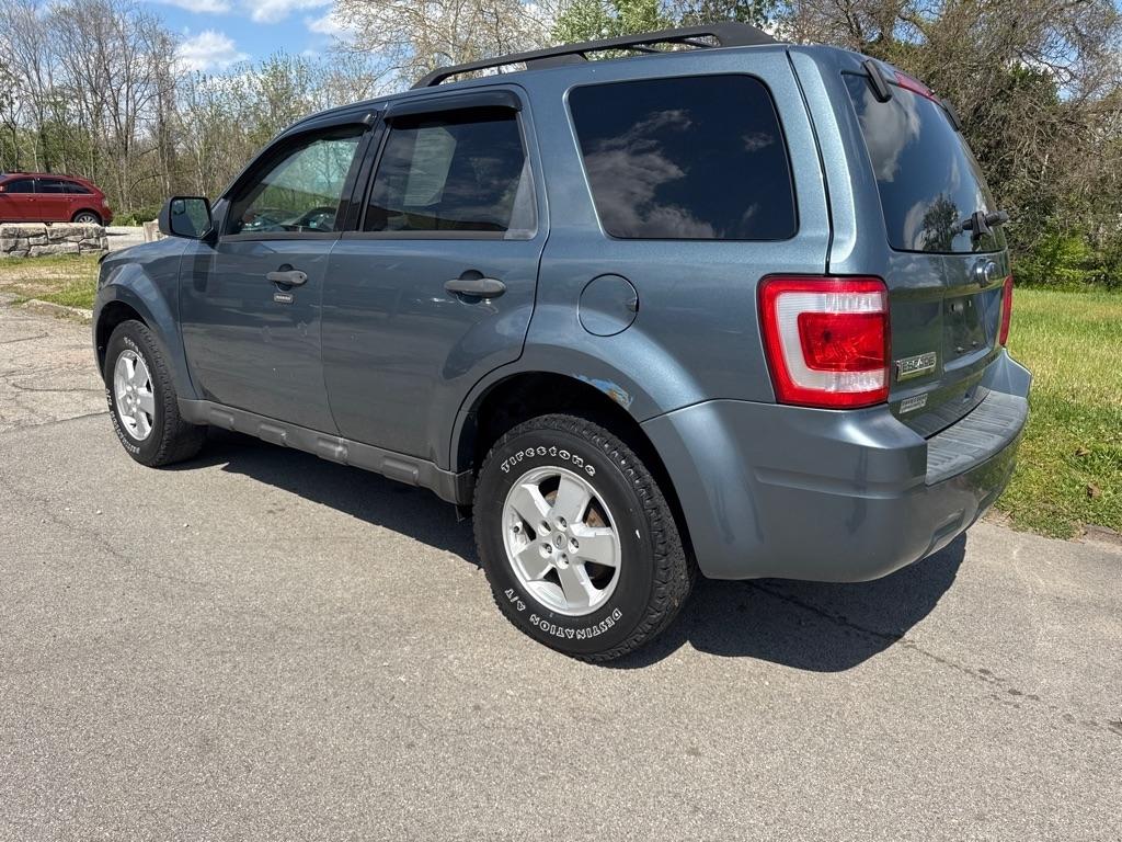 Ford Escape  2010