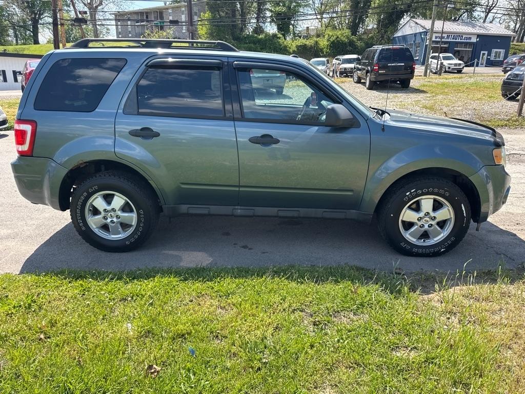 Ford Escape  2010