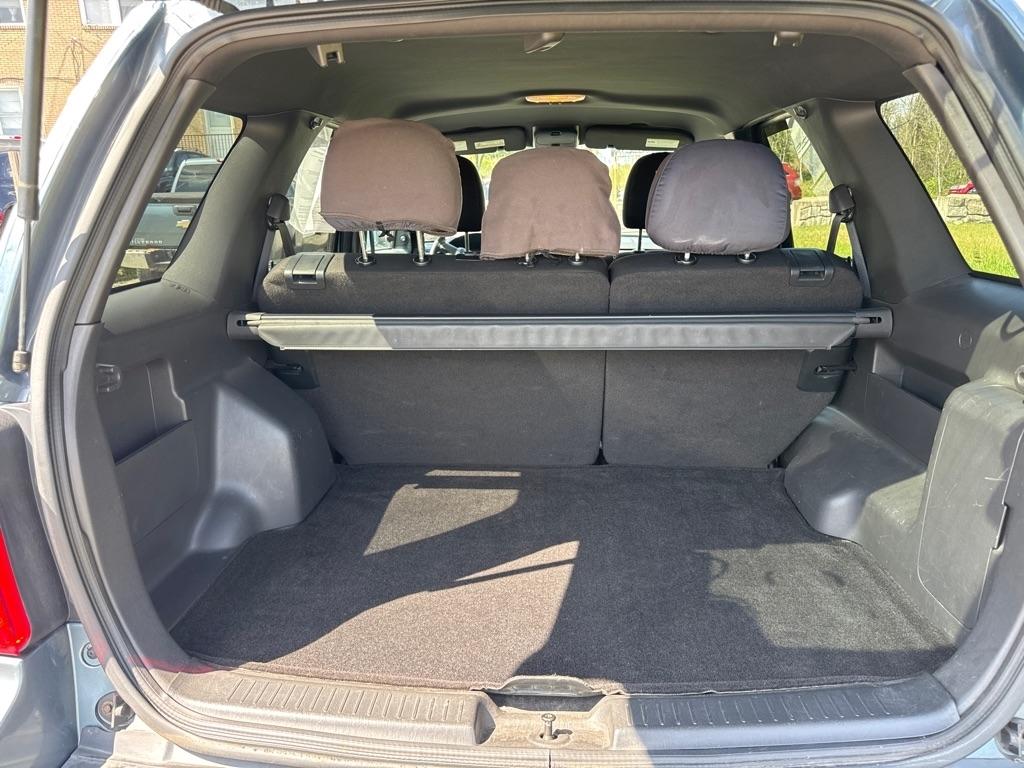 Ford Escape  2010