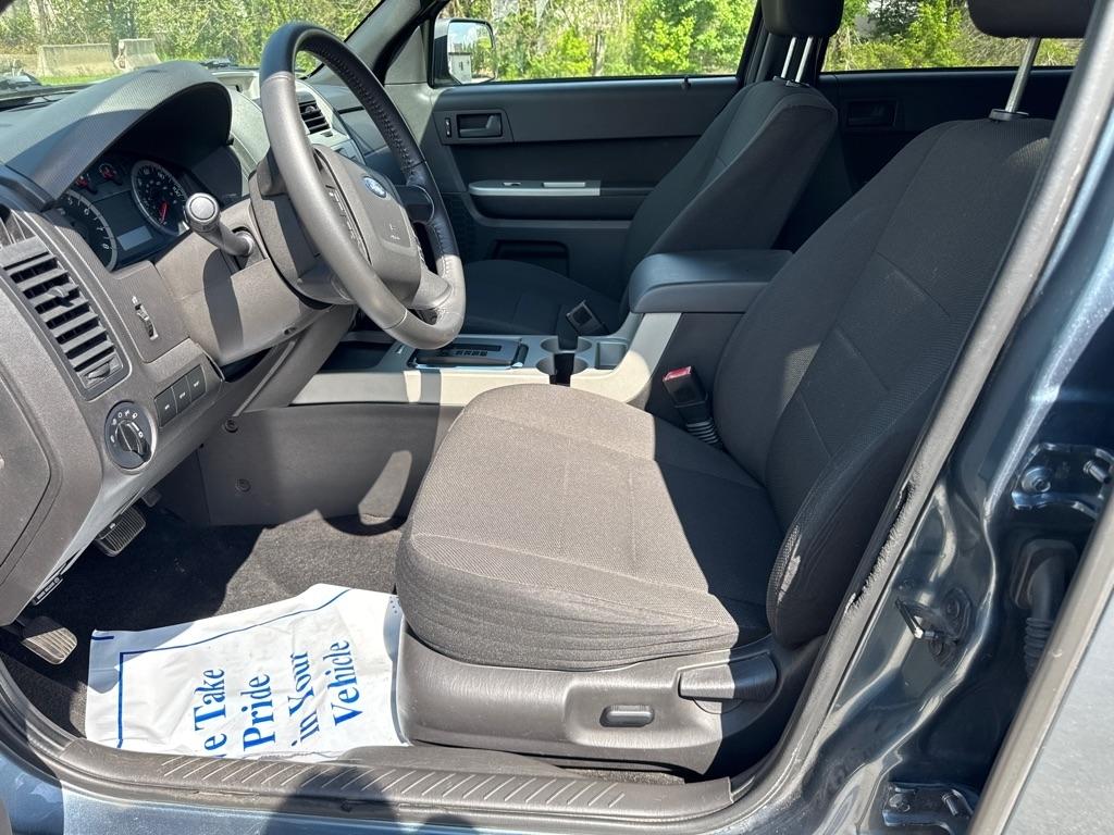 Ford Escape  2010