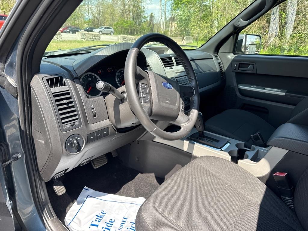 Ford Escape  2010