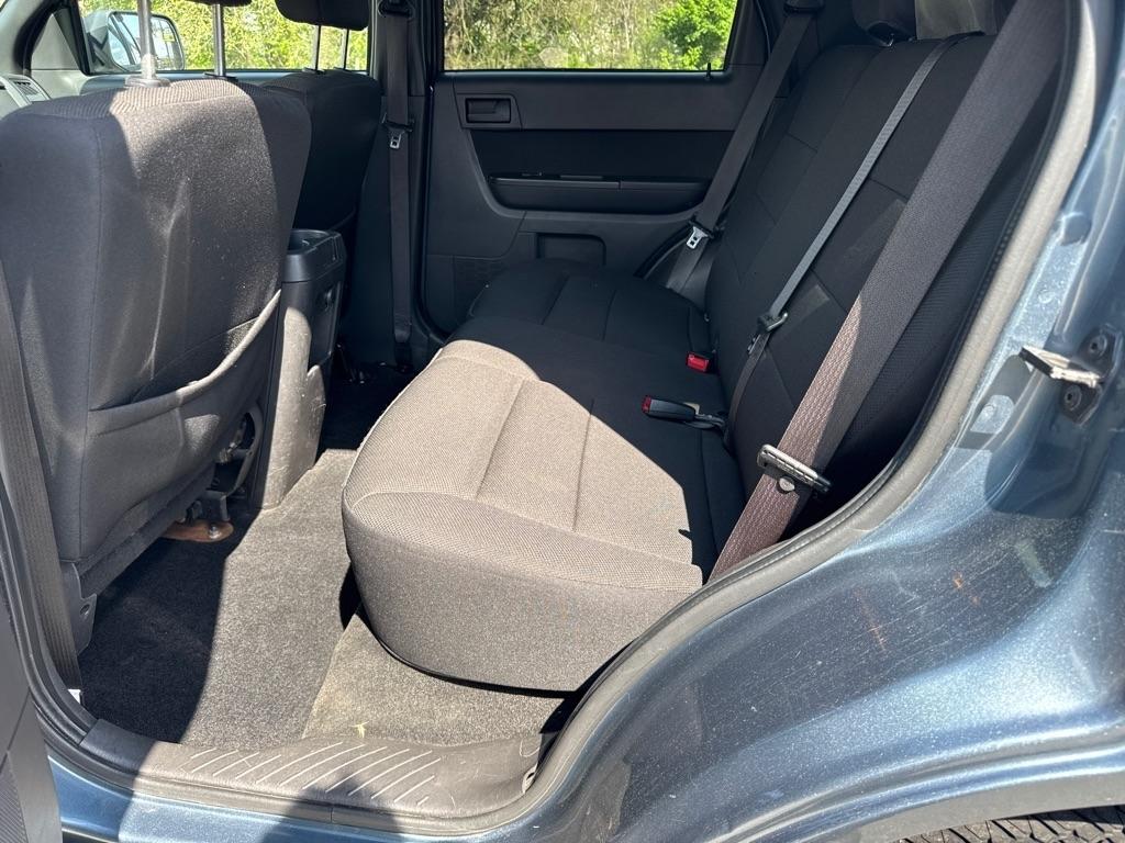 Ford Escape  2010