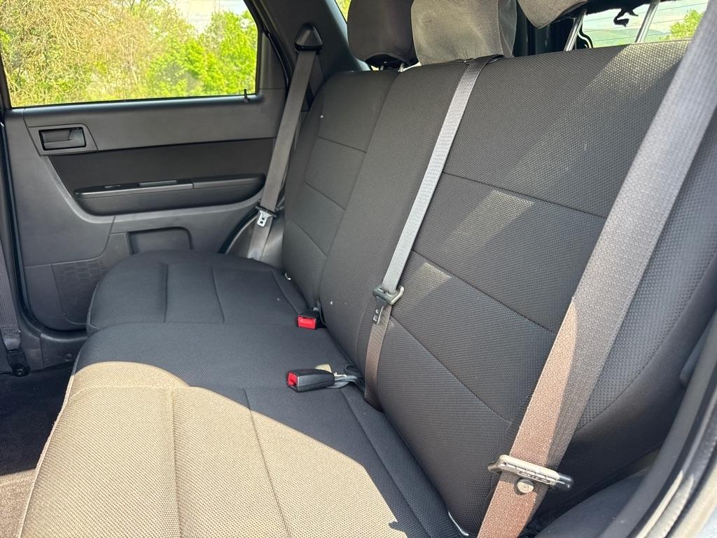 Ford Escape  2010
