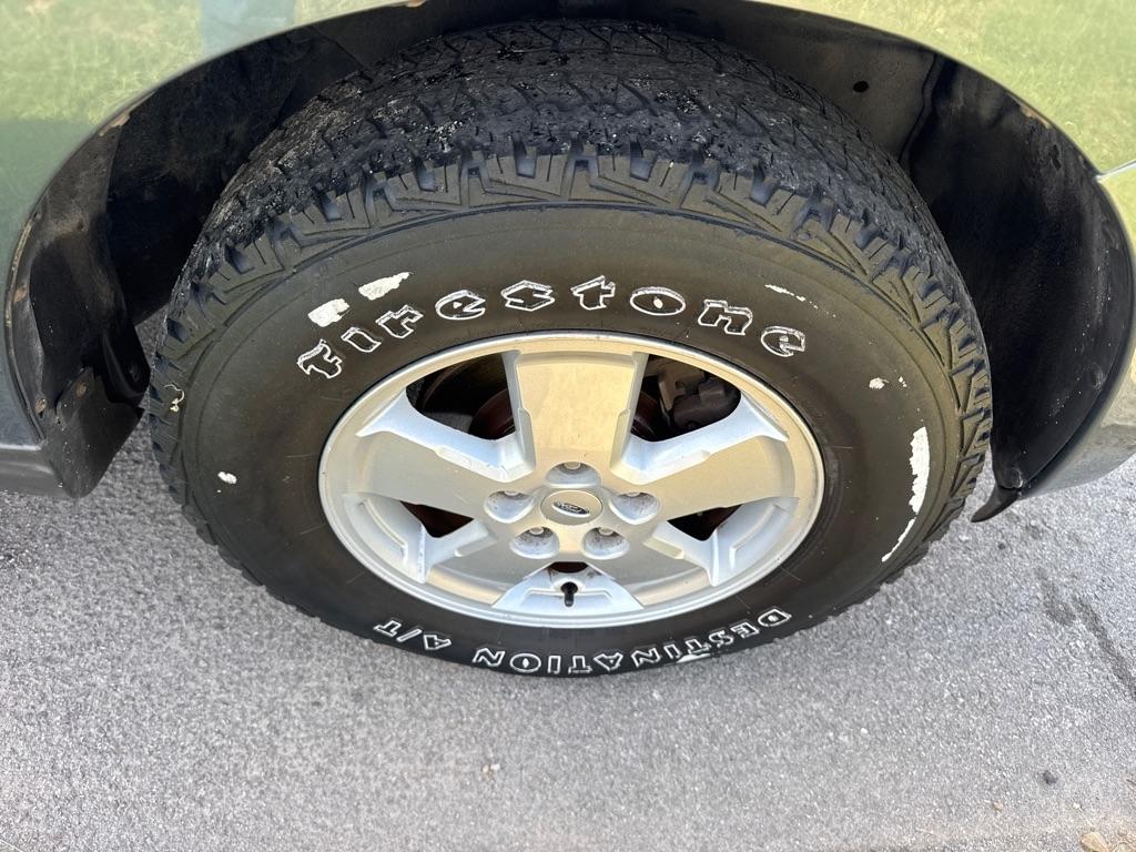 Ford Escape  2010