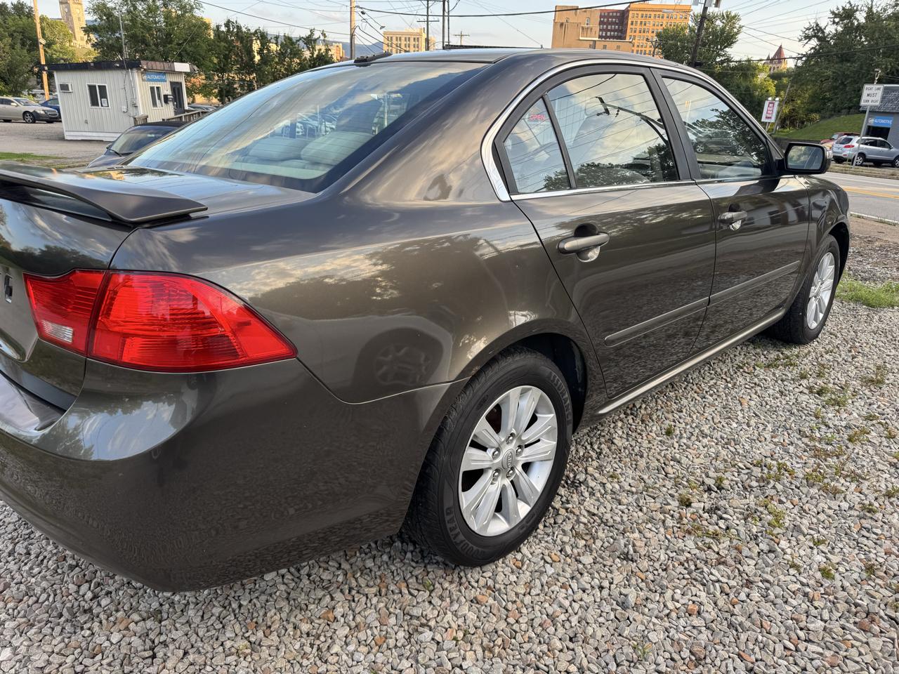 Kia Optima  2010