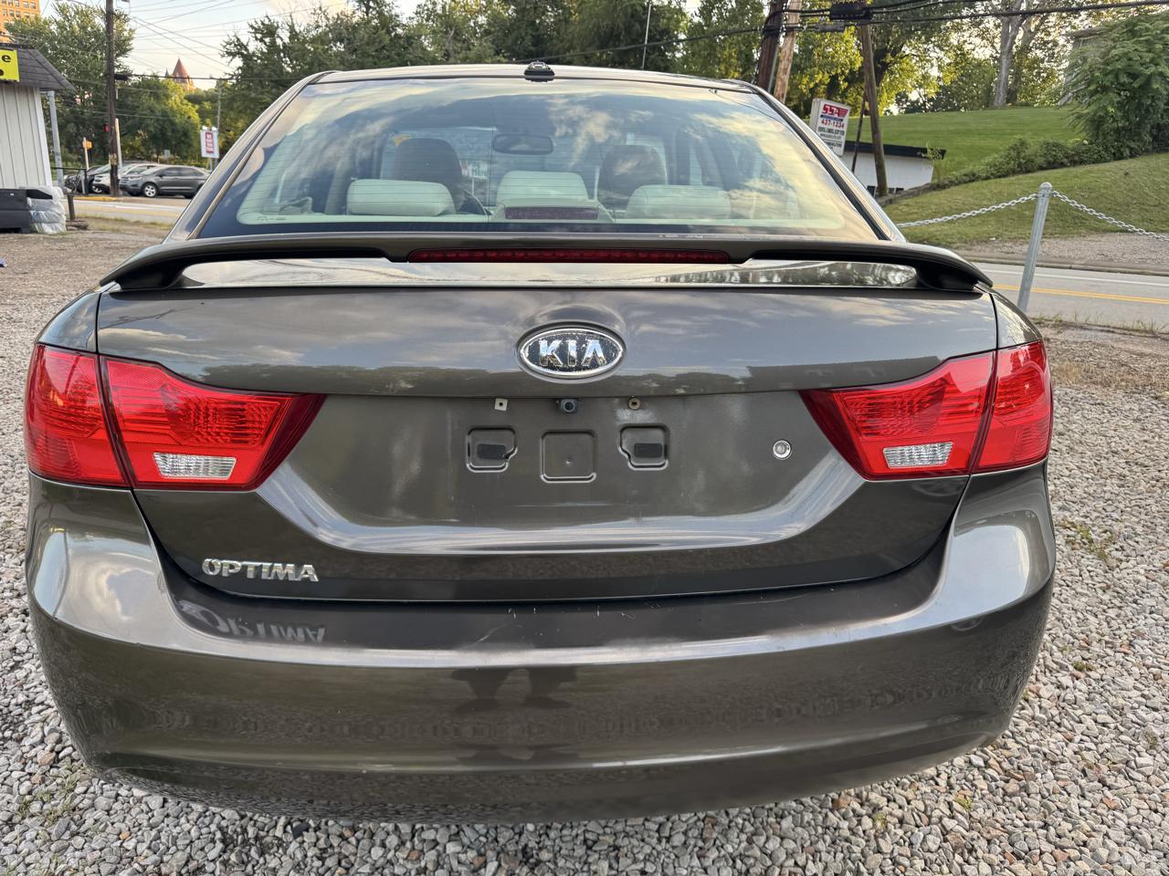 Kia Optima  2010