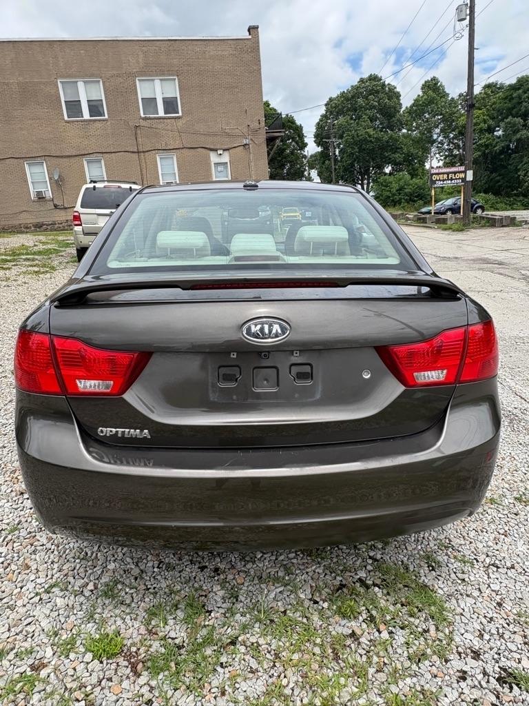 Kia Optima  2010