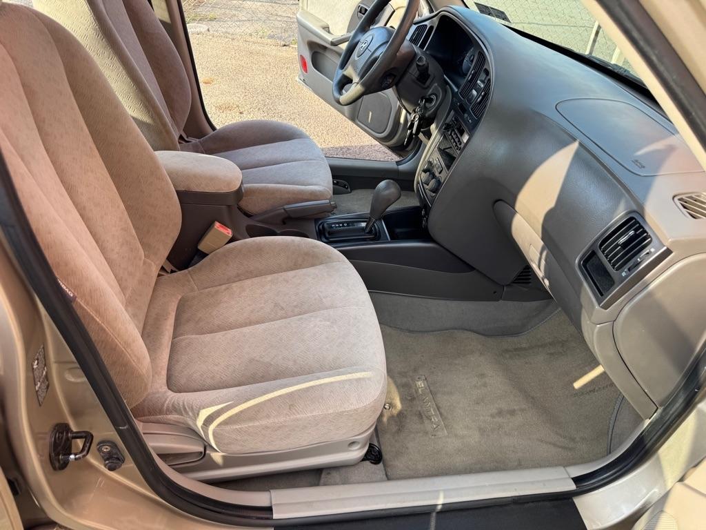 Hyundai Elantra  2005
