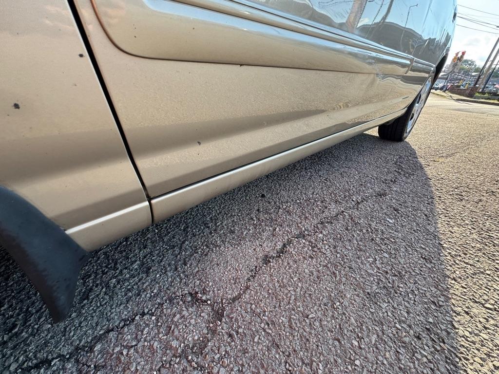 Hyundai Elantra  2005