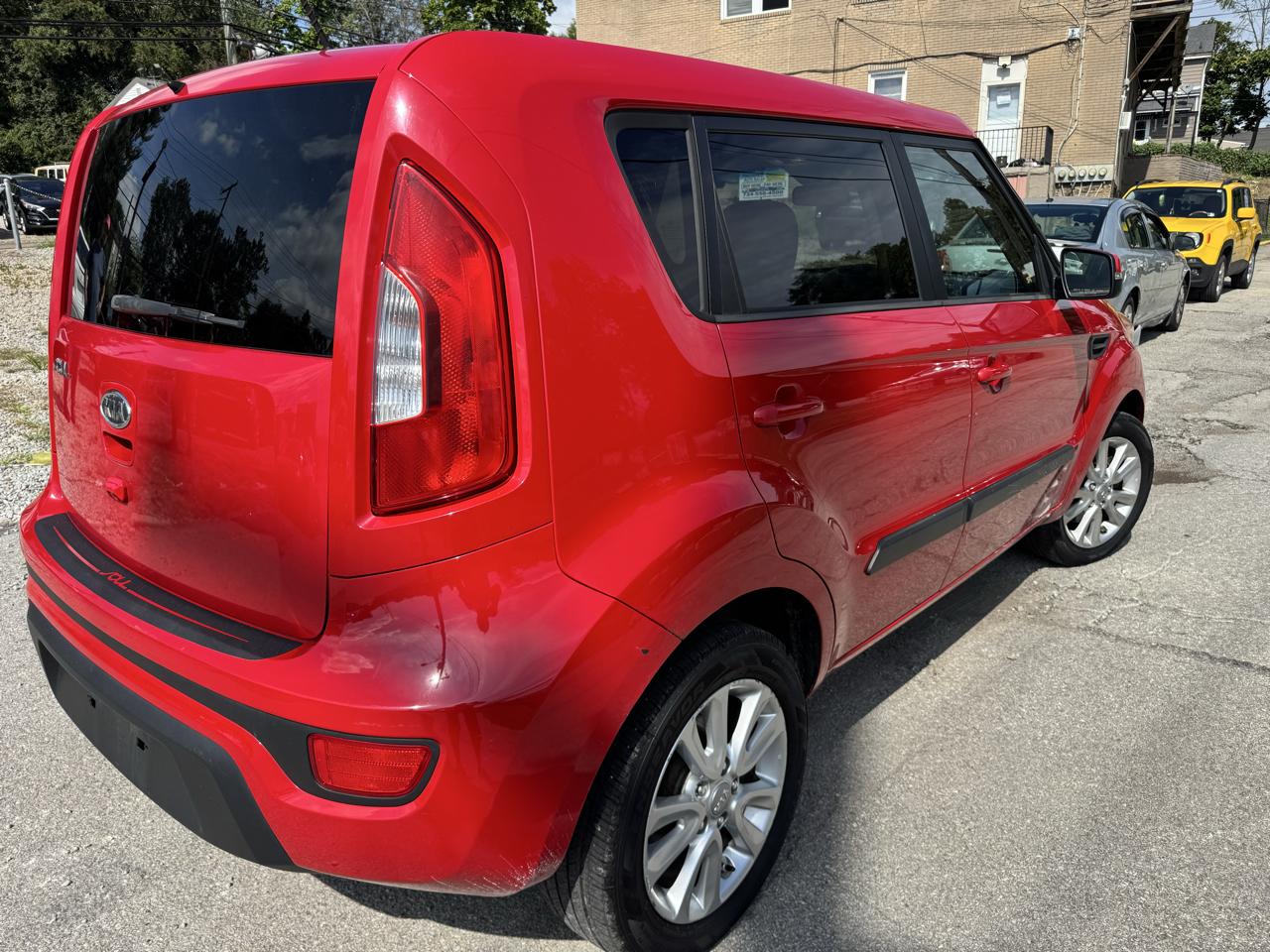 Kia Soul + 2012