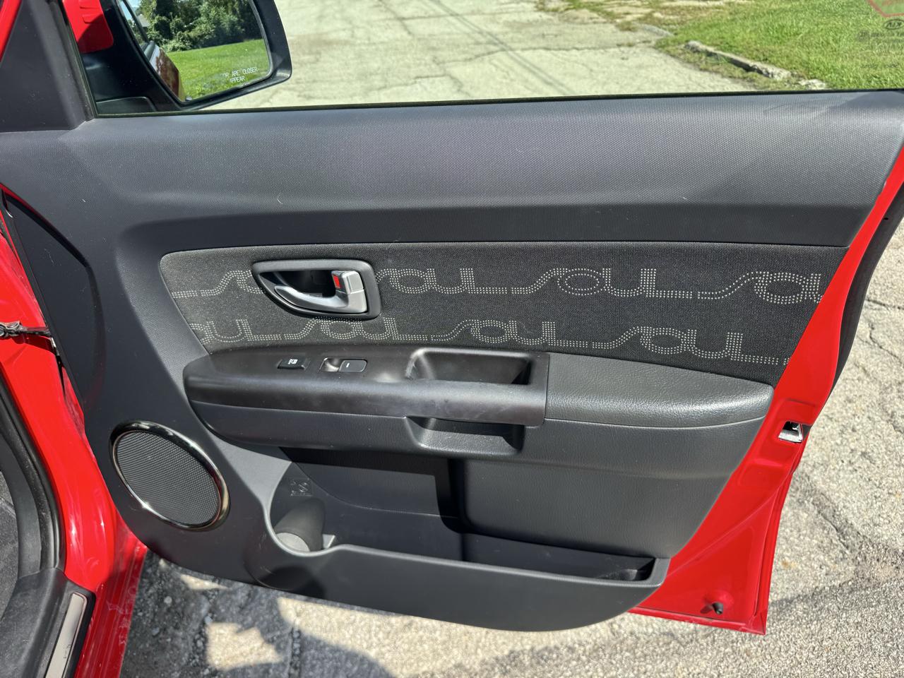 Kia Soul + 2012