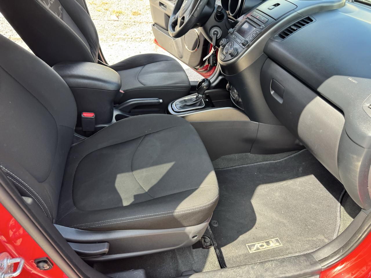 Kia Soul + 2012