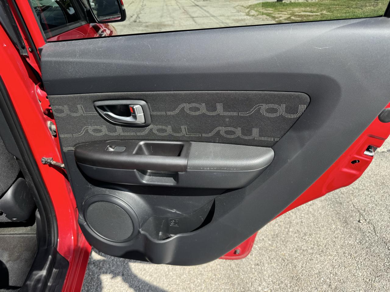 Kia Soul + 2012