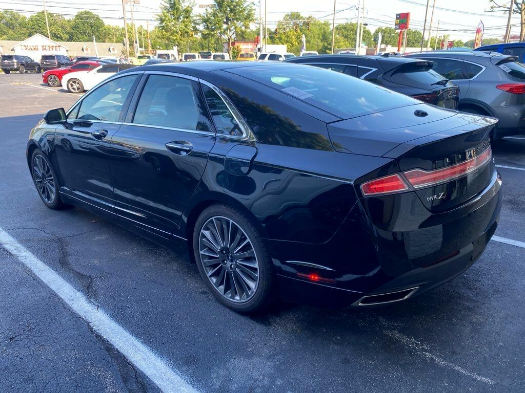 2016 Lincoln MKZ Hybrid photo 3
