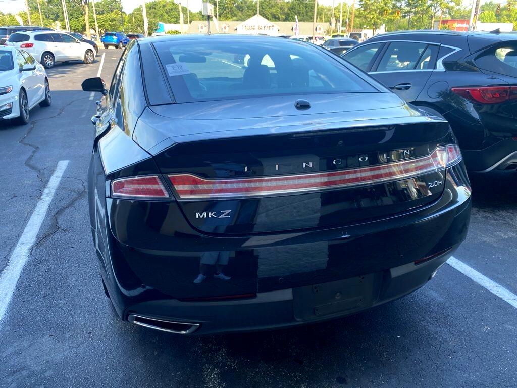2016 Lincoln MKZ Hybrid photo 4