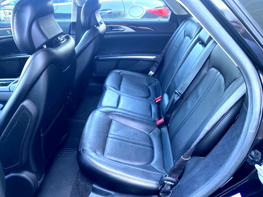 2016 Lincoln MKZ Hybrid photo 11