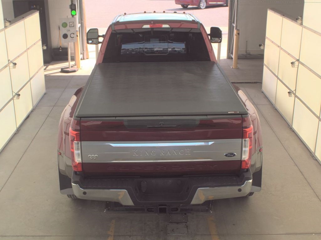 2017 Ford F-350 King Ranch photo 2
