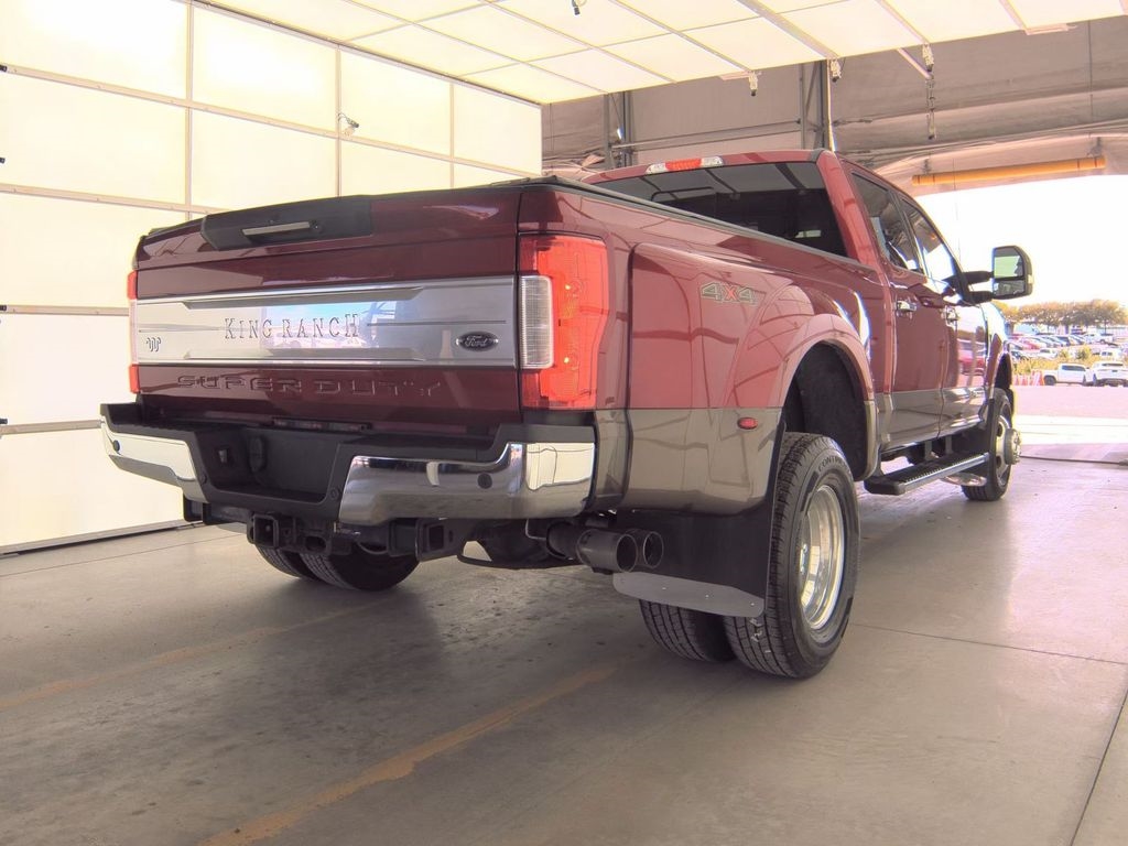 2017 Ford F-350 King Ranch photo 4