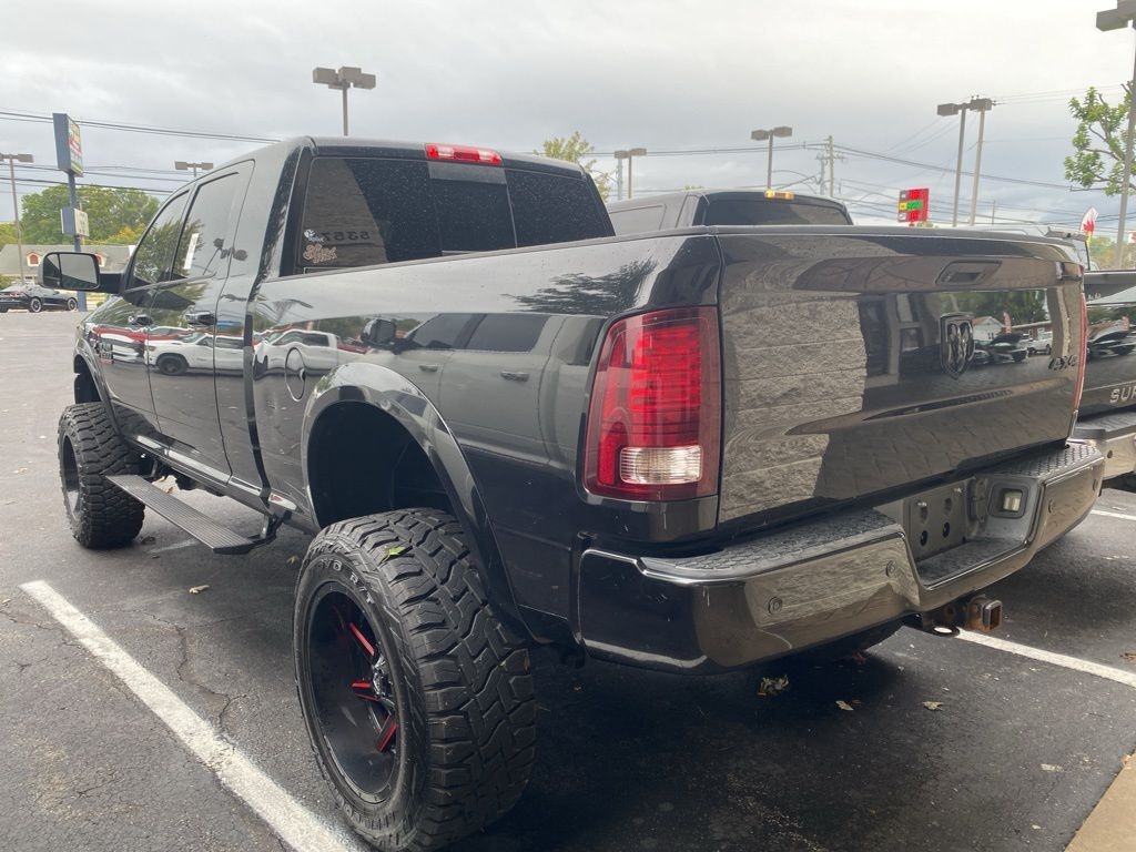 2016 Ram 3500 Laramie photo 2