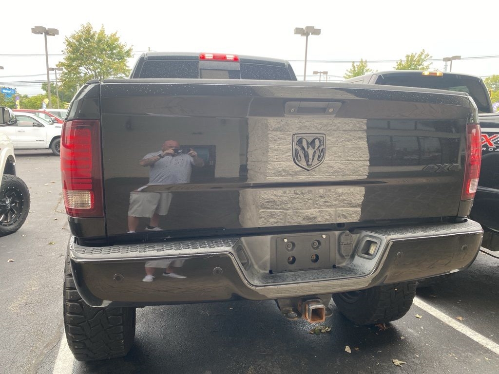 2016 Ram 3500 Laramie photo 3