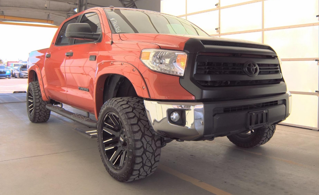 Toyota Tundra 4WD  2017