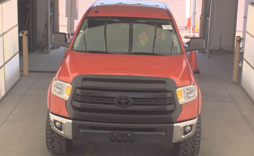 Toyota Tundra 4WD  2017