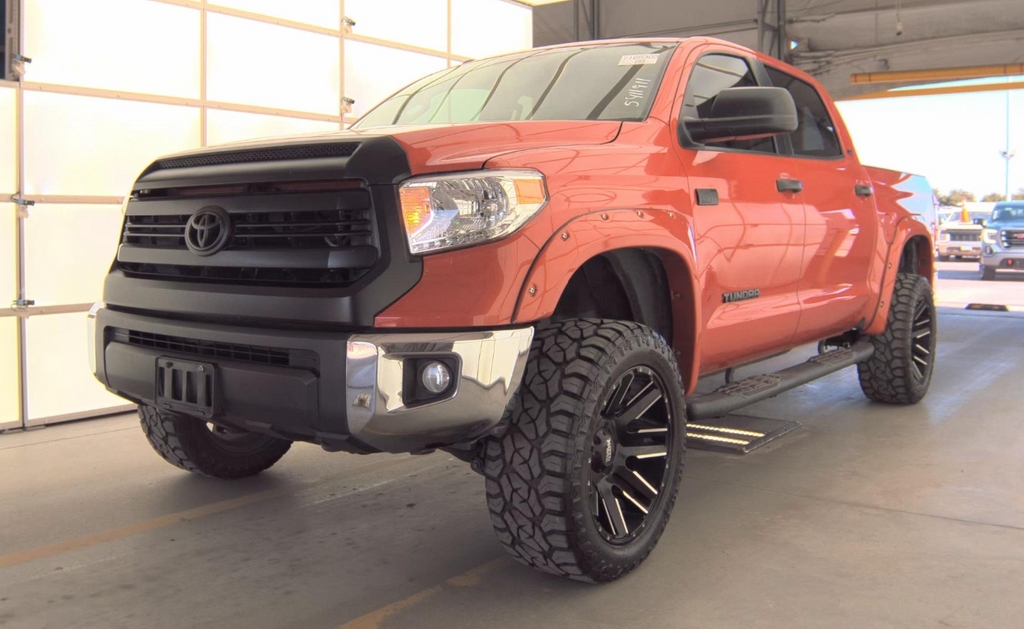 Toyota Tundra 4WD  2017