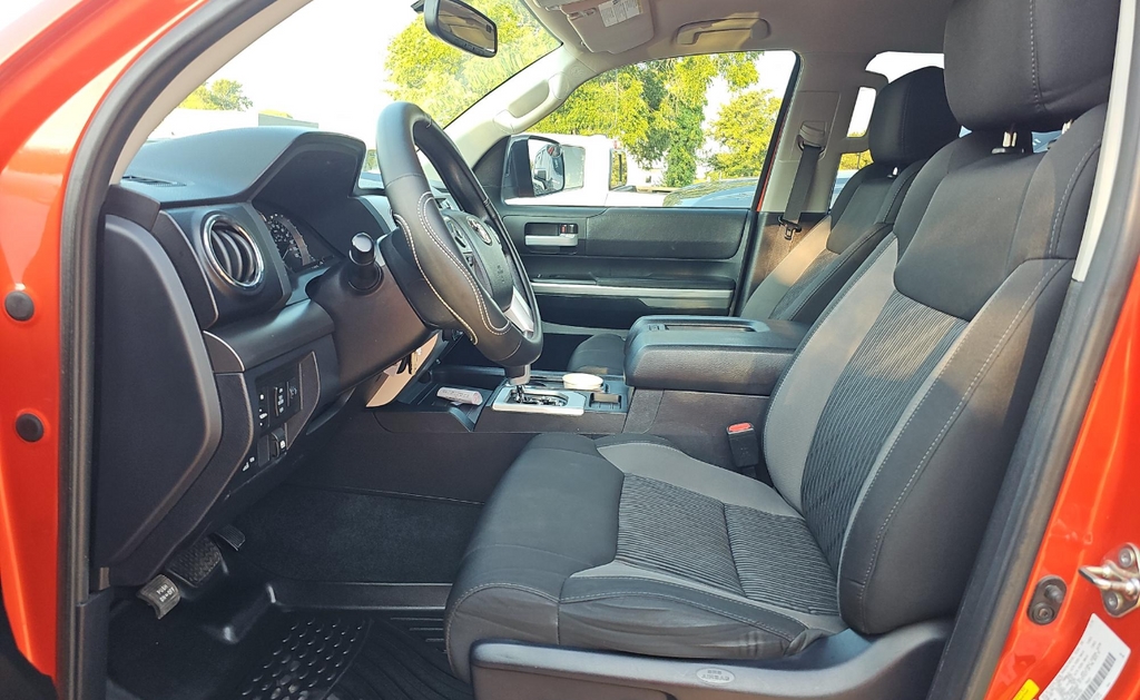 Toyota Tundra 4WD  2017