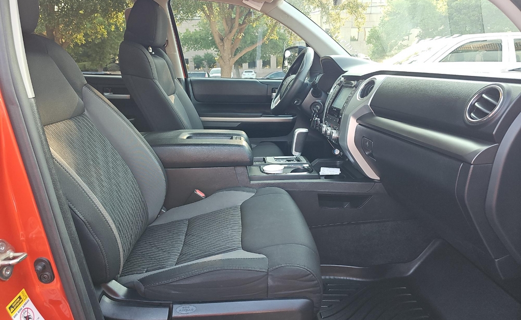 Toyota Tundra 4WD  2017