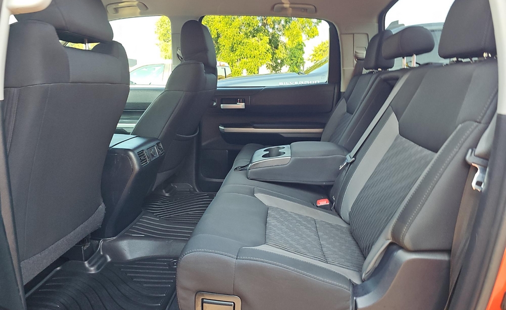 Toyota Tundra 4WD  2017