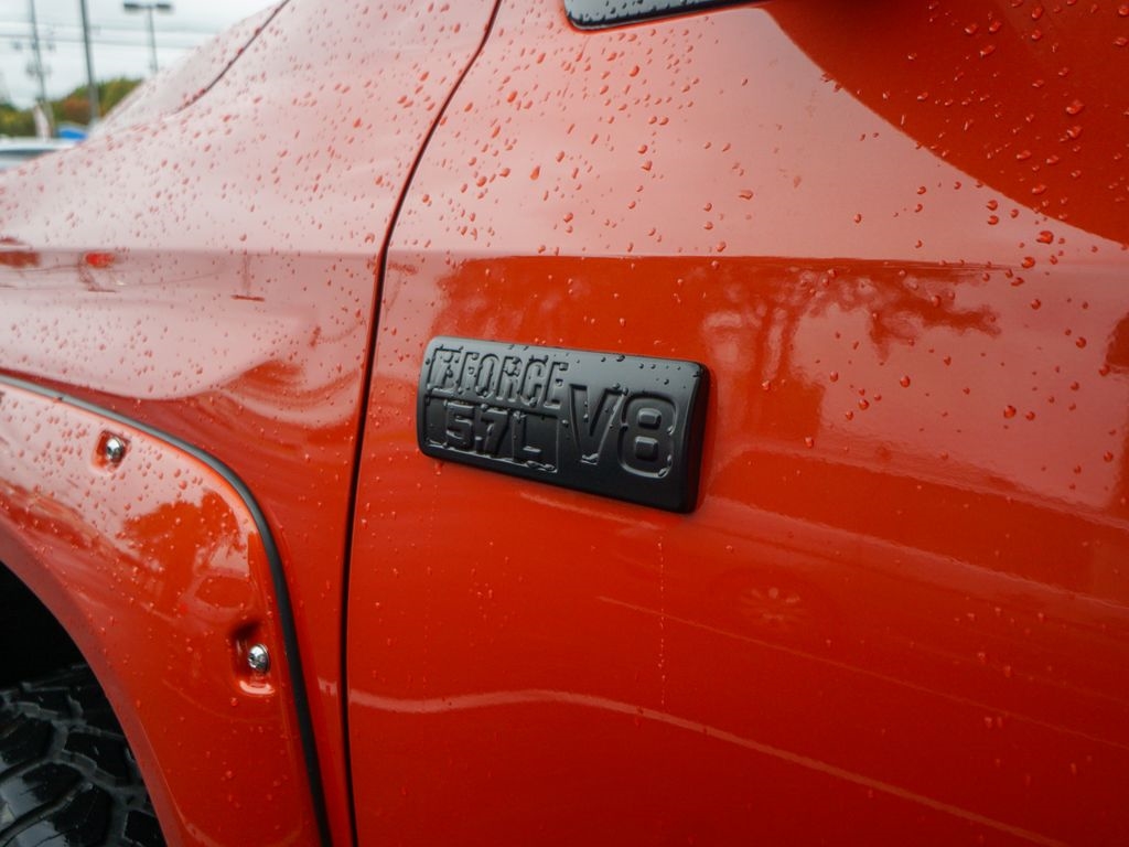 Toyota Tundra 4WD  2017