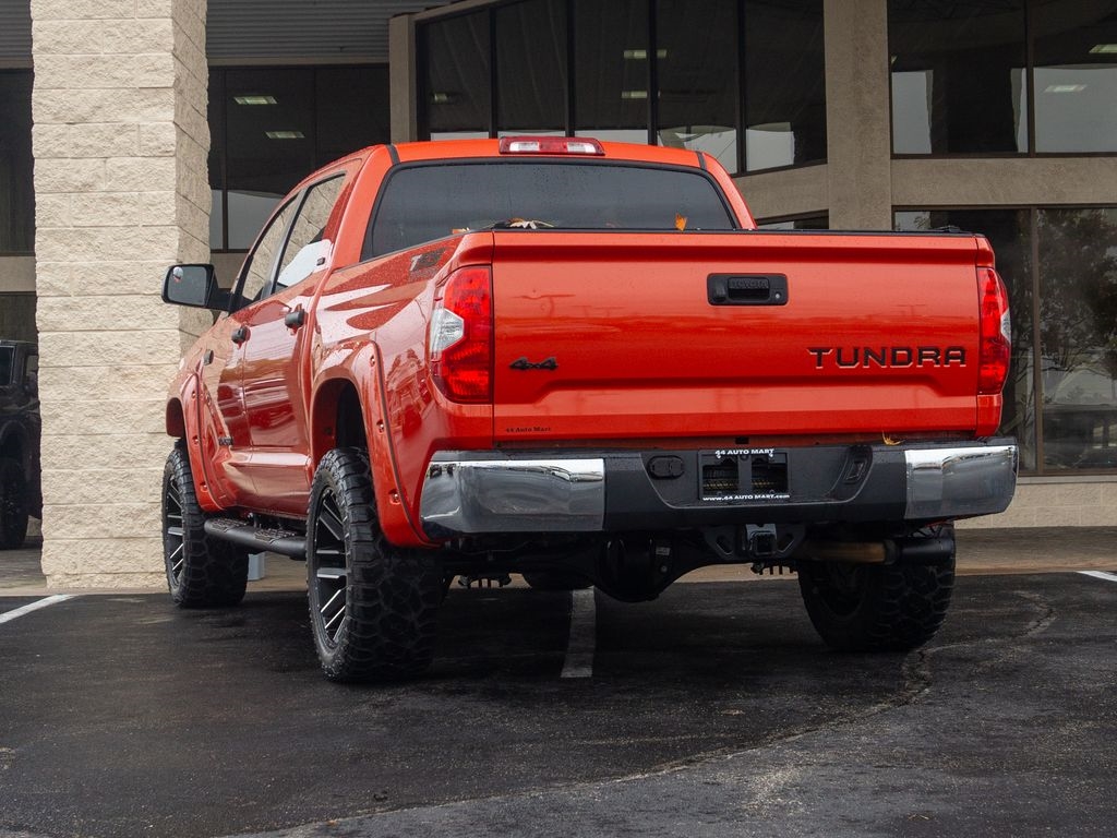 Toyota Tundra 4WD  2017