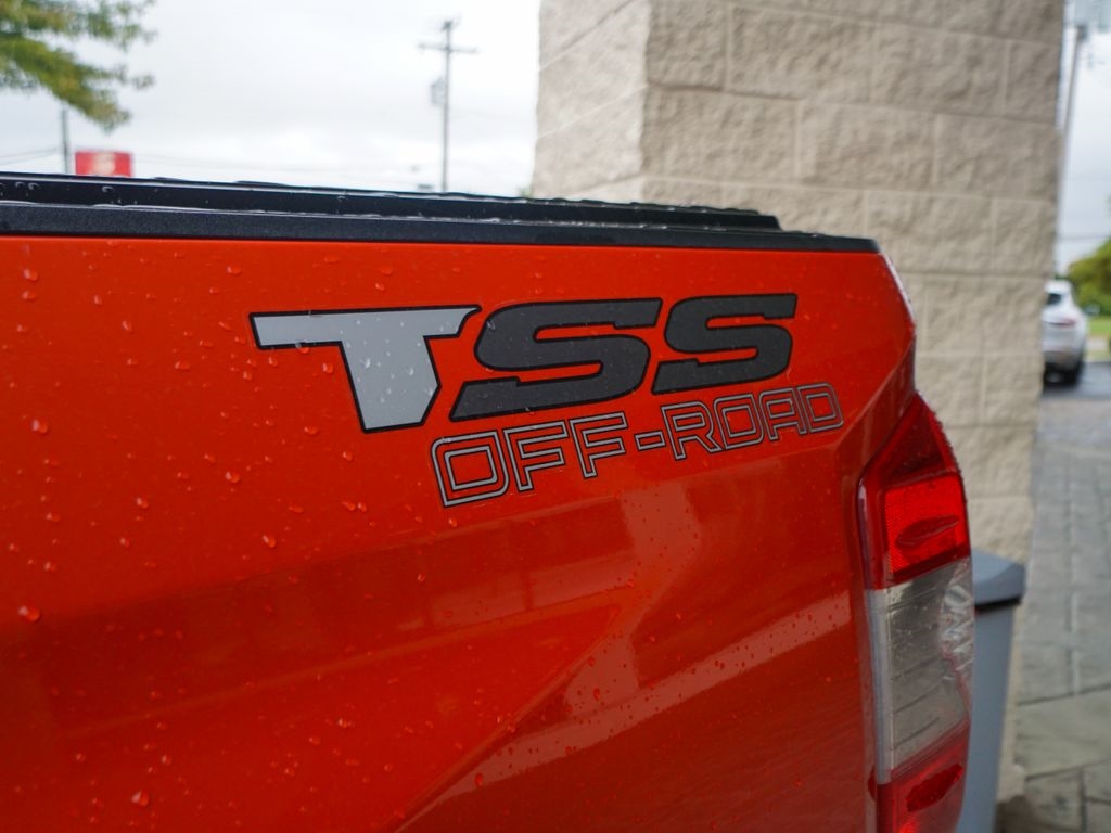 Toyota Tundra 4WD  2017