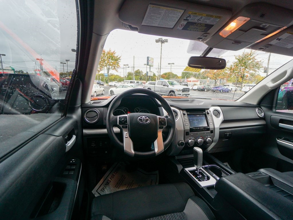 Toyota Tundra 4WD  2017