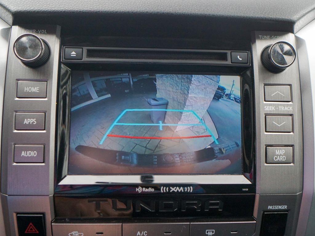 Toyota Tundra 4WD  2017