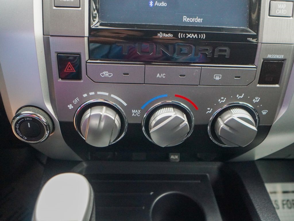 Toyota Tundra 4WD  2017