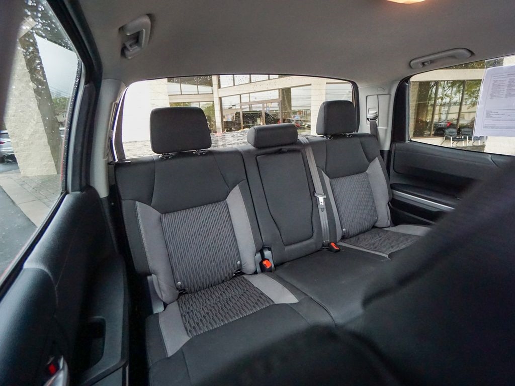 Toyota Tundra 4WD  2017