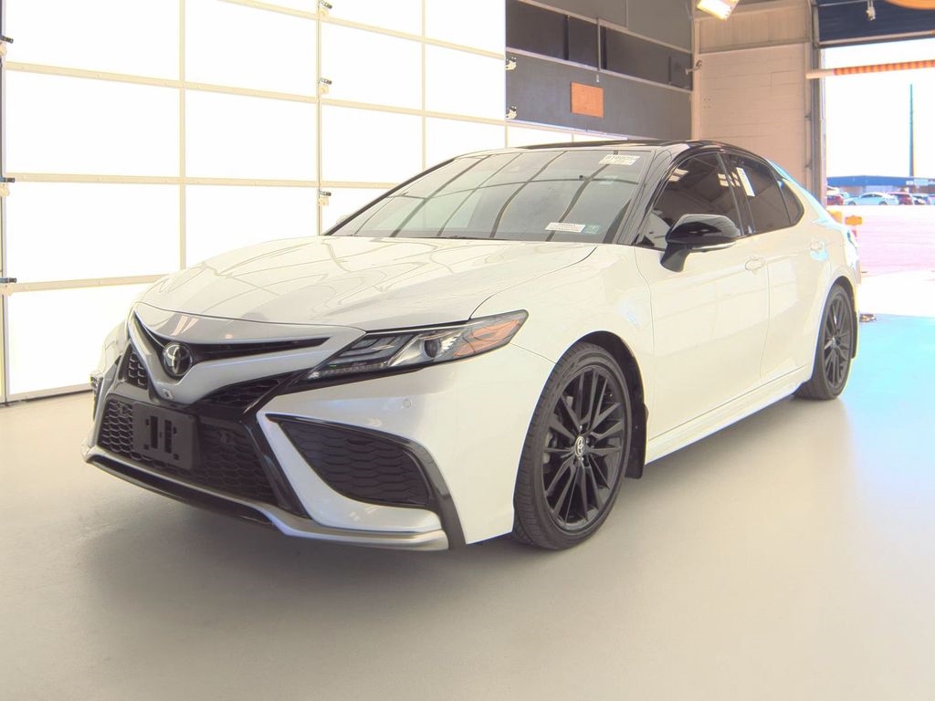 Toyota Camry  2023