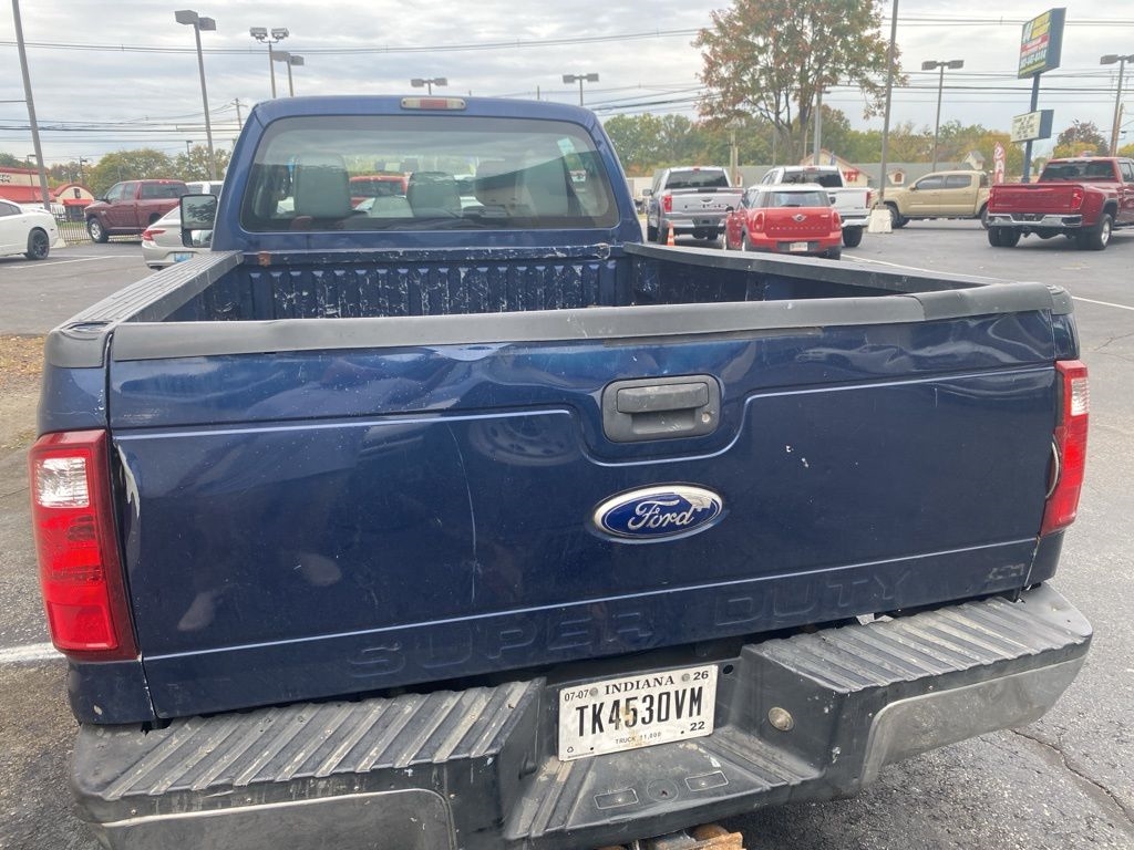 Ford Super Duty F-350 SRW  2011